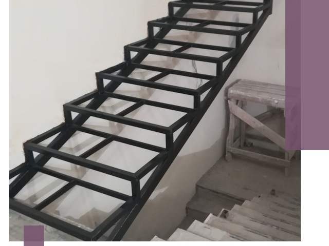 Демонтаж лестниц на металлокаркасе в Людинове: быстрый вывоз и разбор