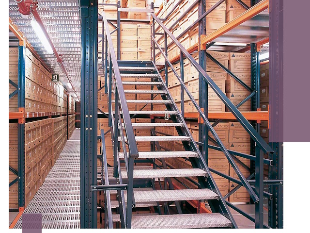 Лестницы складские прочные и безопасные под ключ в Людинове