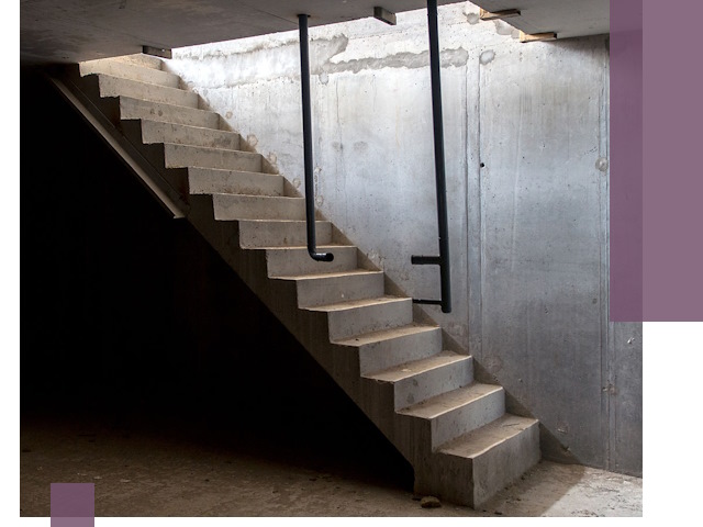Изготовление и монтаж лестниц в подвале в Людинове