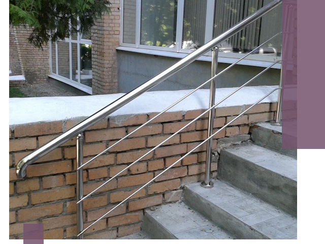 Перила из нержавеющей стали высокого качества в Людинове