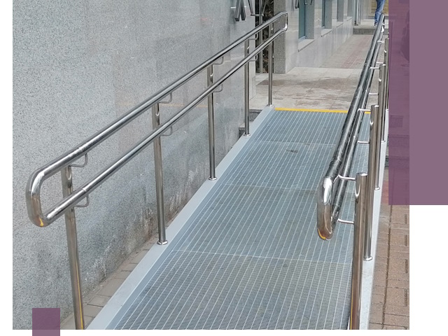 Пандусы для инвалидов в Людинове — изготовление и монтаж